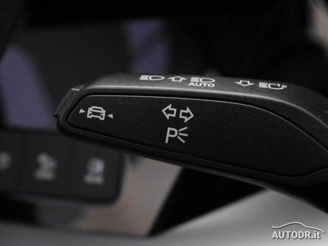 AUDI A3 SPB 30 g-tron S-tronic S-Line MATRIX, NAVI, RETROC