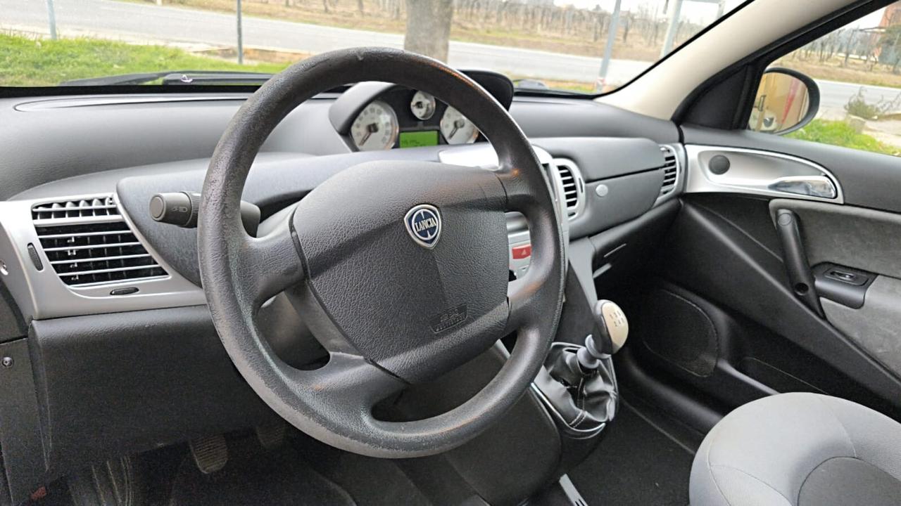Lancia Ypsilon 1.2 Elle