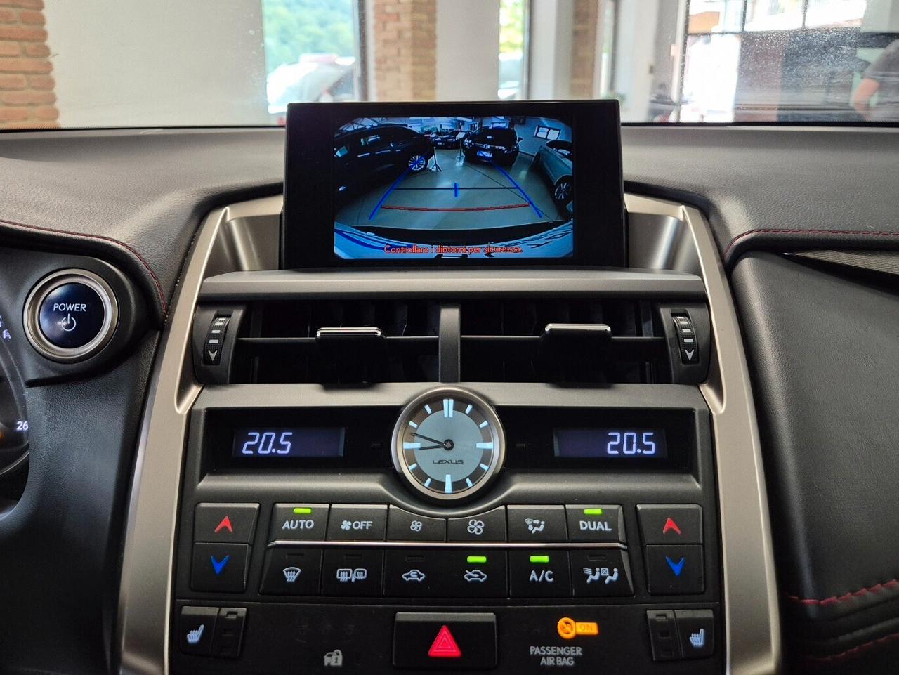Lexus NX 300h Hybrid 4WD F-Sport