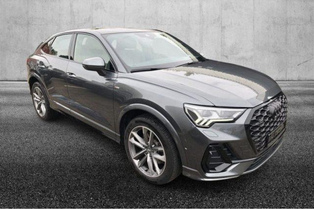 AUDI Q3 45 TFSI quattro S tronic S line edition