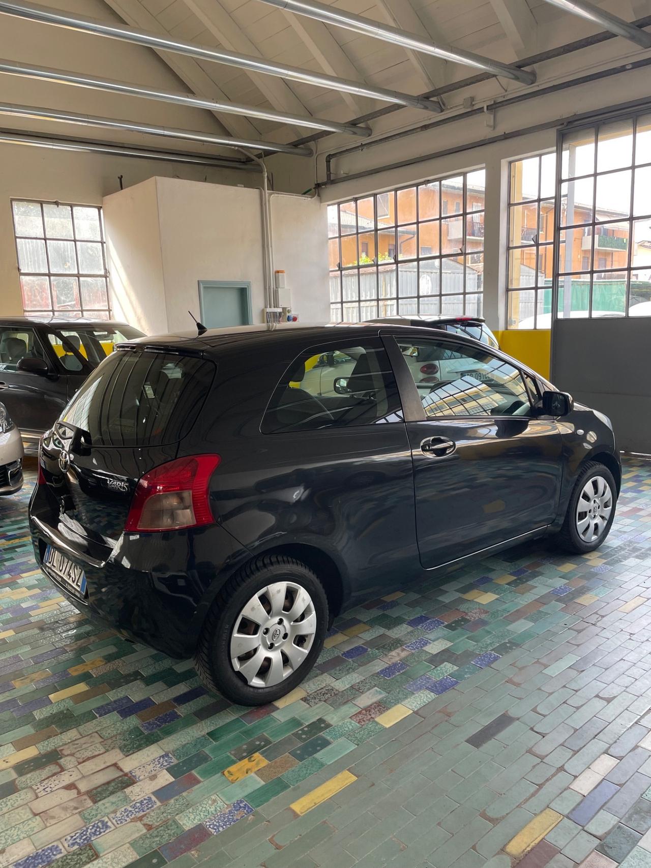 Toyota Yaris 1.0 Gpl VALIDO FINO AL 2032