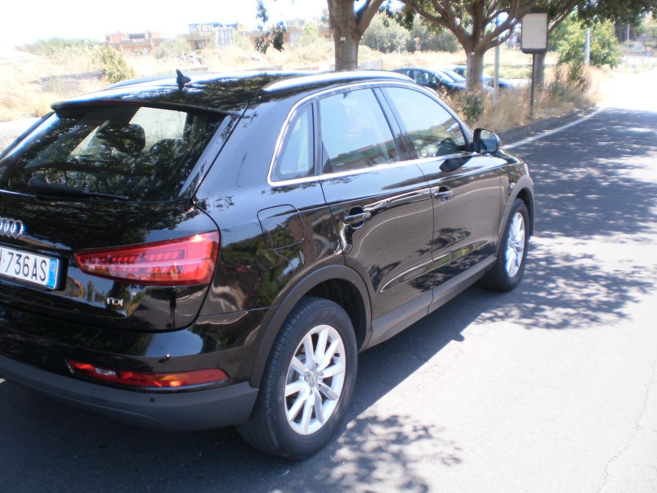 Audi Q3 2.0 TDI 120 CV S tronic Sport