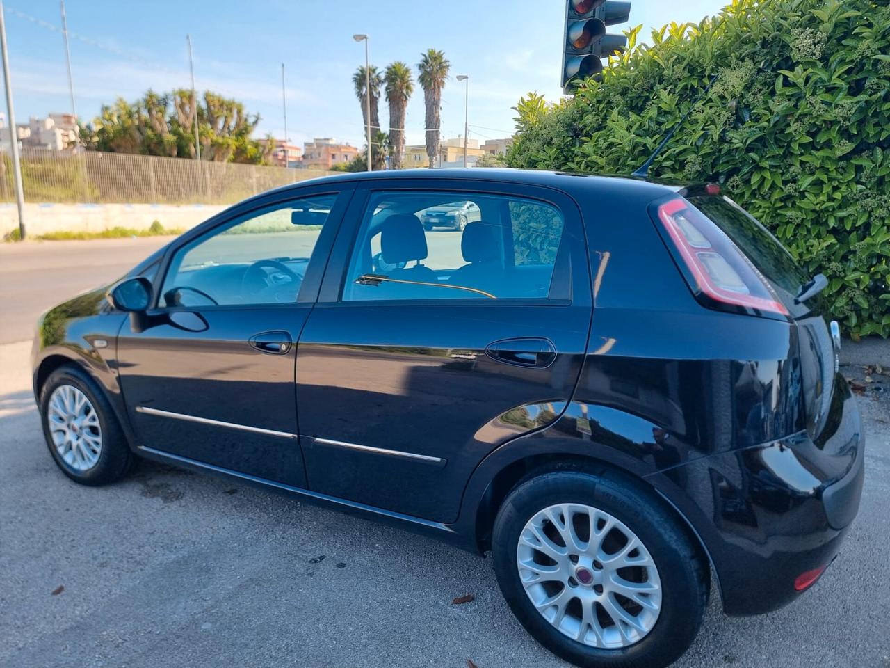 Fiat Punto Evo 1.4 5 porte Dynamic GPL GANCIO TRAINO OMOLOGATO