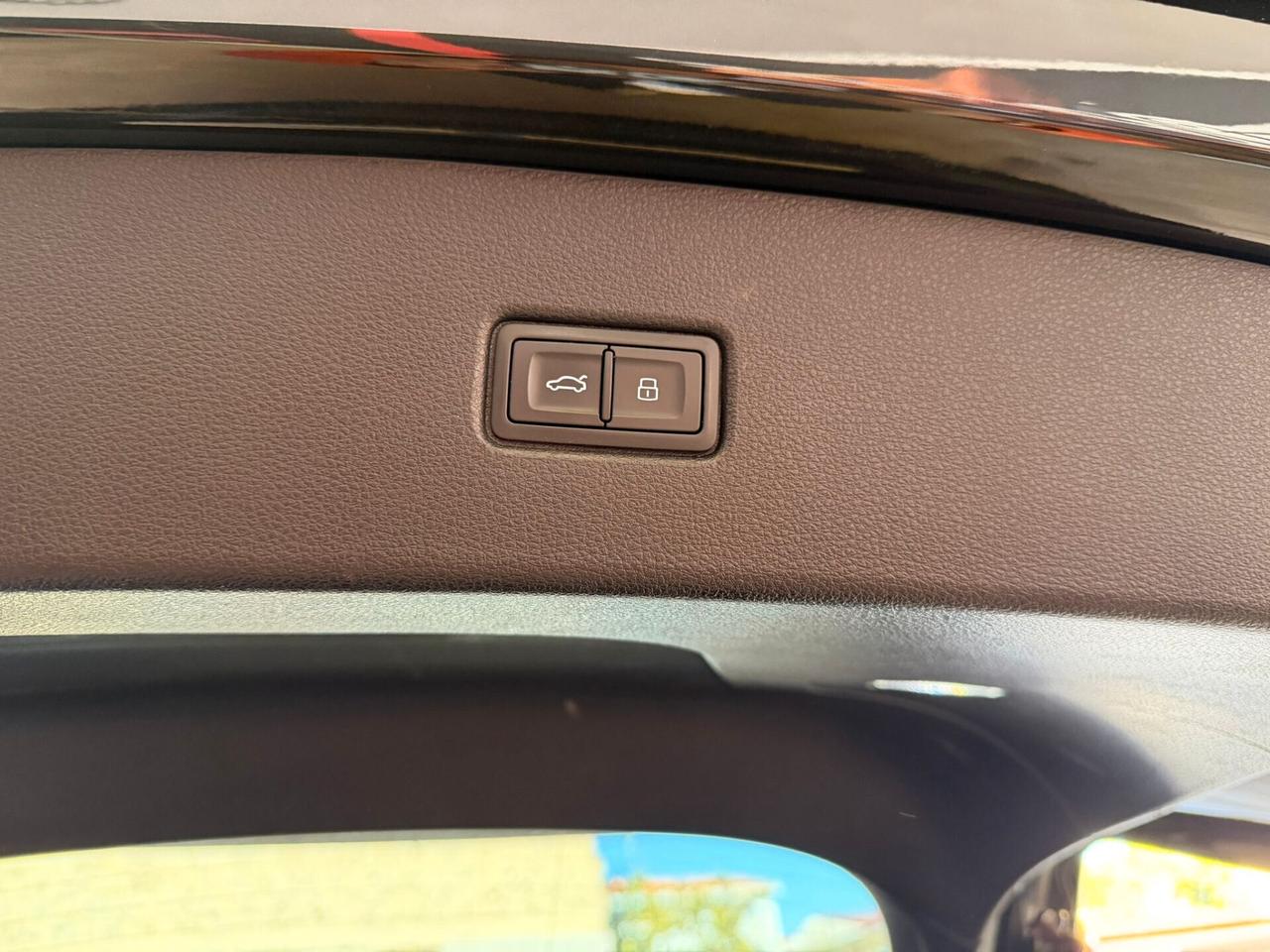 Audi Q5 2.0cc diesel 12 mesi garanzia-2021