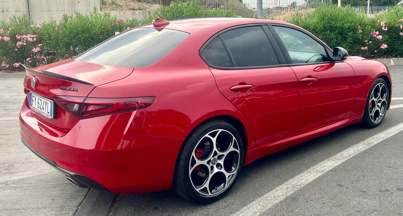 Alfa Romeo Giulia 2.2 Turbodiesel 160 CV AT8 Super q2