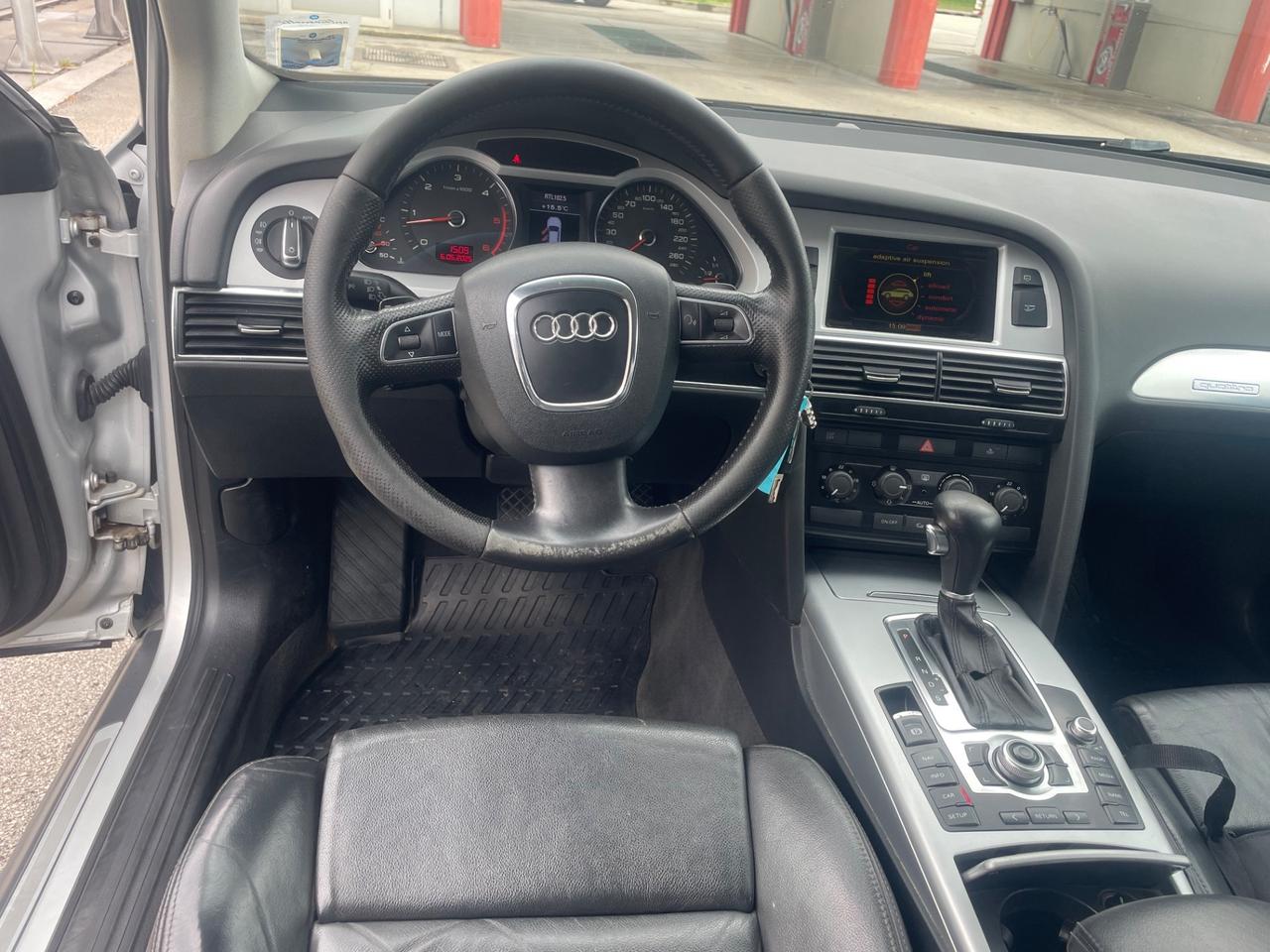 Audi a6 allroad 3.0 TDI 240 cv anno 2011 perfetto dí tutto