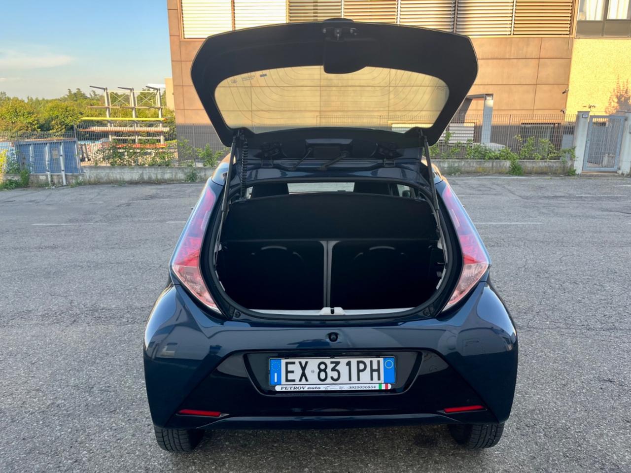 Toyota Aygo 1.0benz 2014 91.000km per neopatentati
