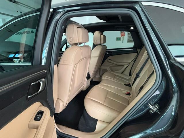 Porsche Macan 2.0 245cv pdk 2021