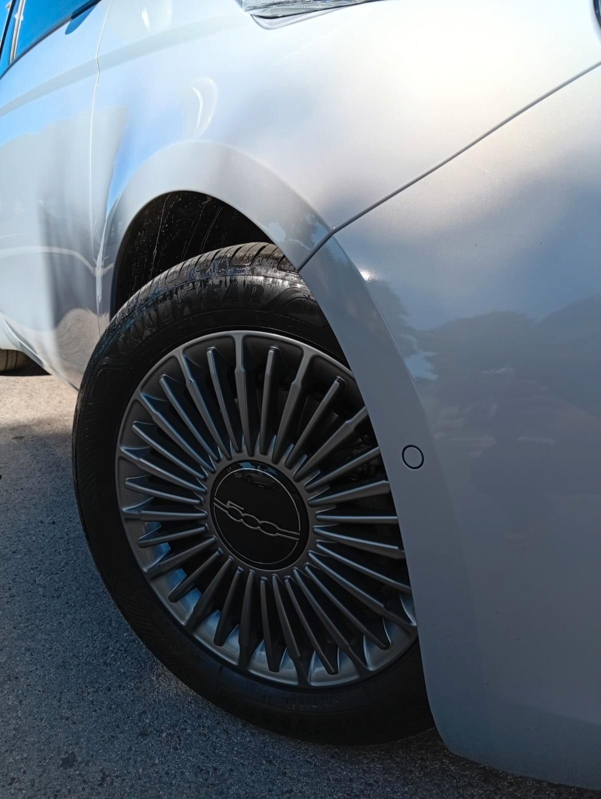Fiat 500e Berlina 42 kWh *PARI AL NUOVO*