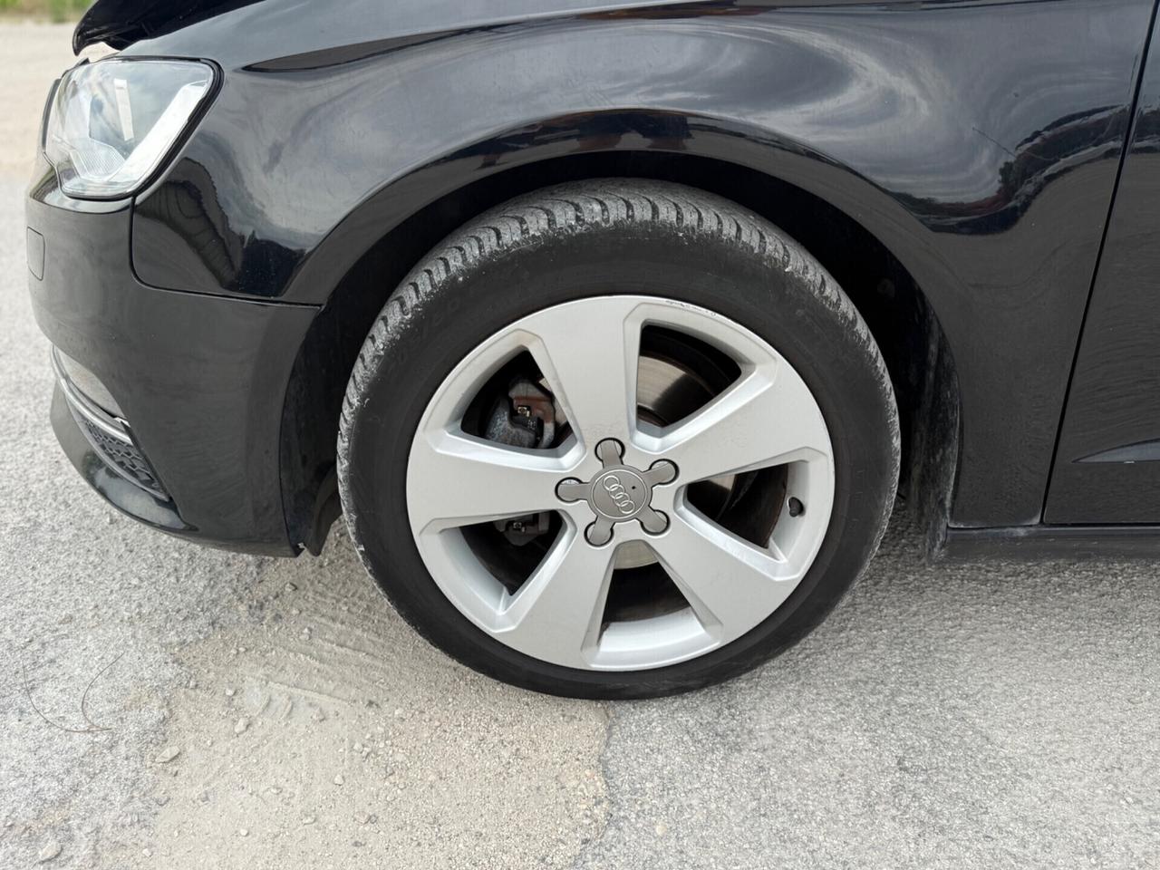Audi A3 1.6 TDi EURO6B incidentata/sinistrata