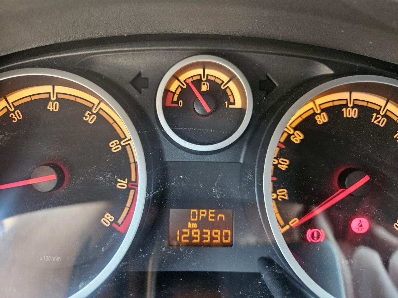 Opel Corsa 1.4 16V GPL Pari al nuovo!