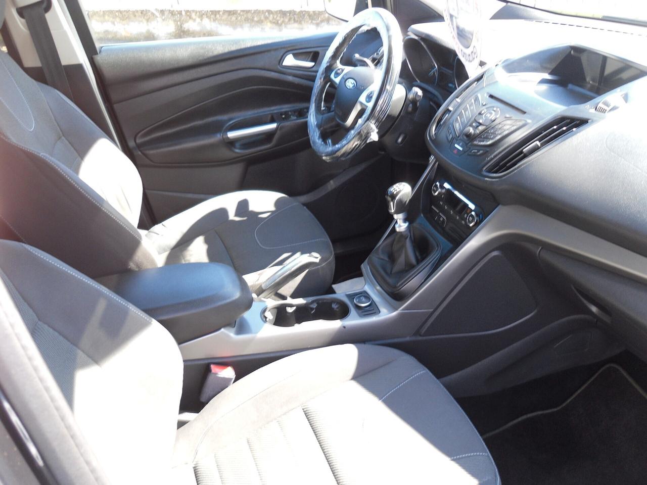 Ford Kuga 2.0 TDCI 140 CV Titanium