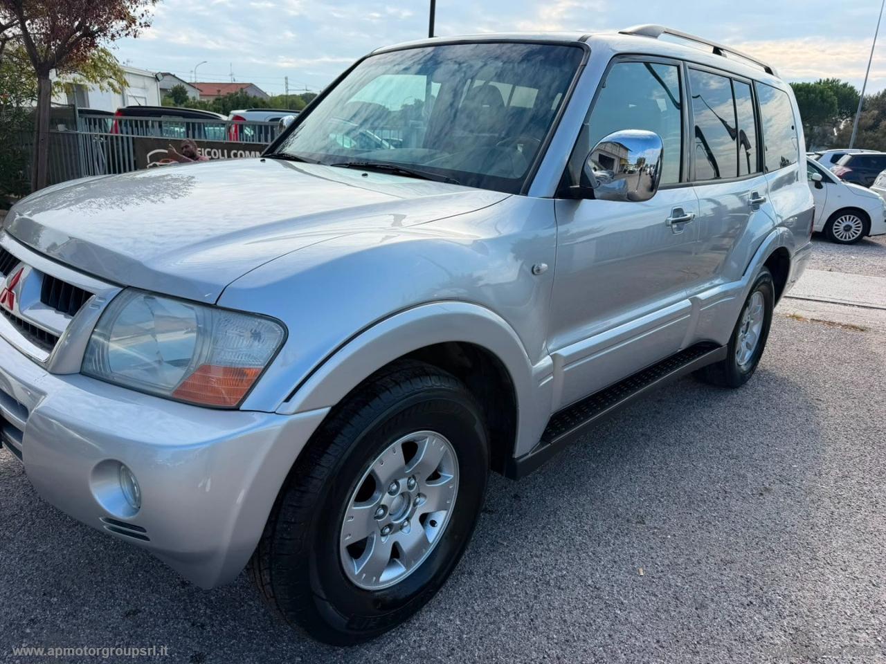 MITSUBISHI Pajero 3.2 16V DI-D 5p. GLS2 7 POSTI