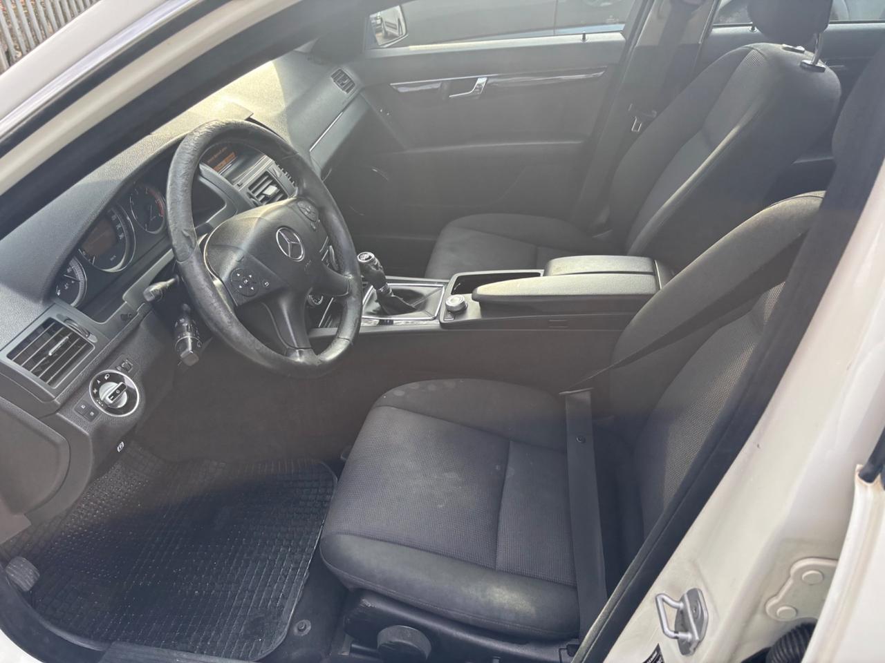 Mercedes-benz C 200 CDI BlueEFFICIENCY Elegance