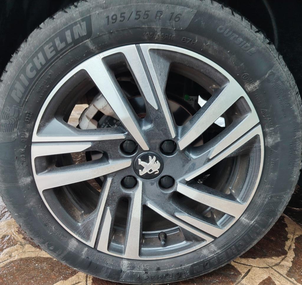 Peugeot 208 5 Porte 208 1.5 bluehdi Allure s&s 100cv my20