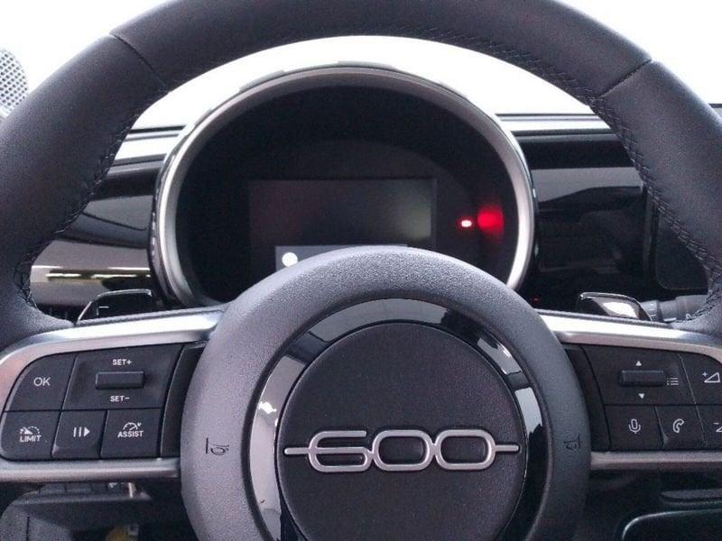 FIAT 600 1.2 hybrid Icon 145cv auto