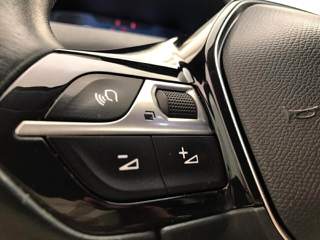 Peugeot 3008 2.0 HDi 150CV ALLURE KM CERTIFICATI