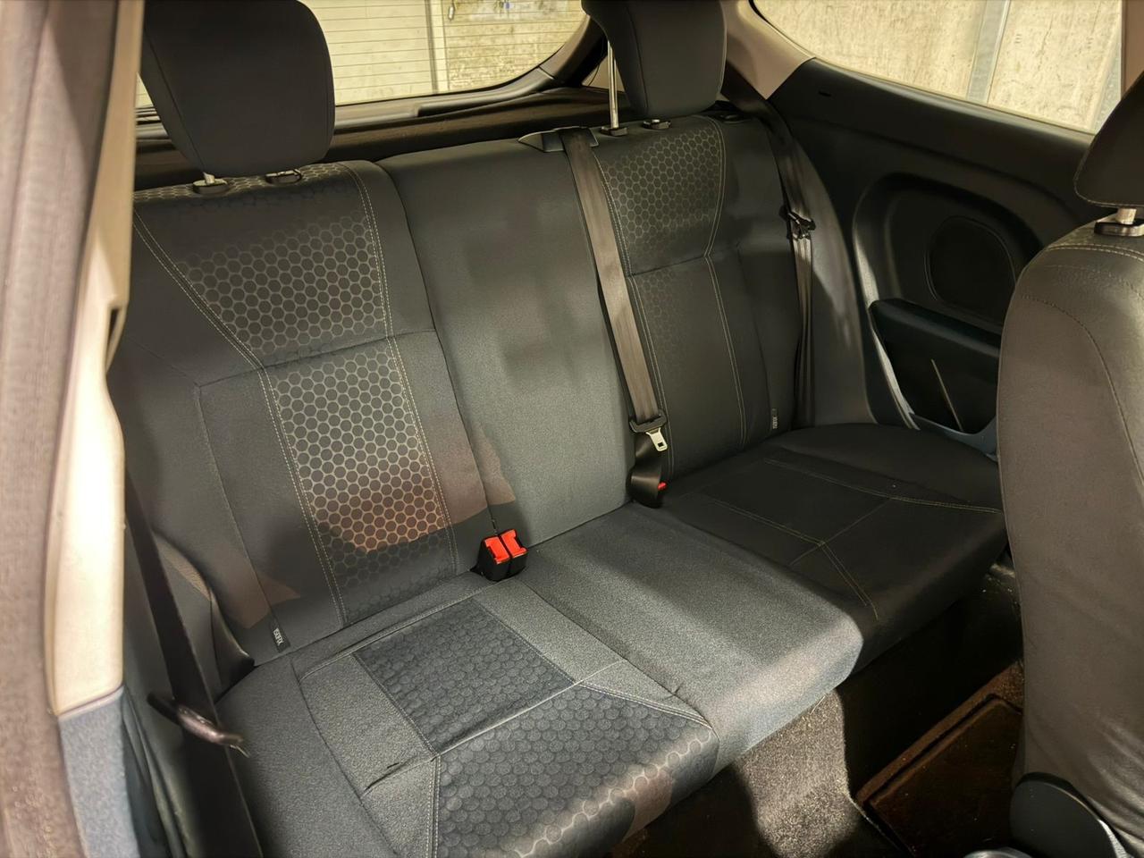 Ford Fiesta 1.4 TDCi 3pTitanium GARANZIA 12 mesi