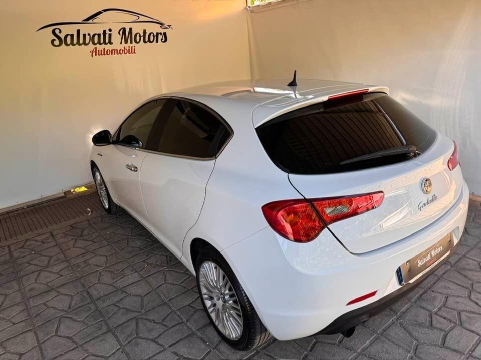 Alfa Romeo Giulietta 1.6 JTDm-2 105 CV Exclusive