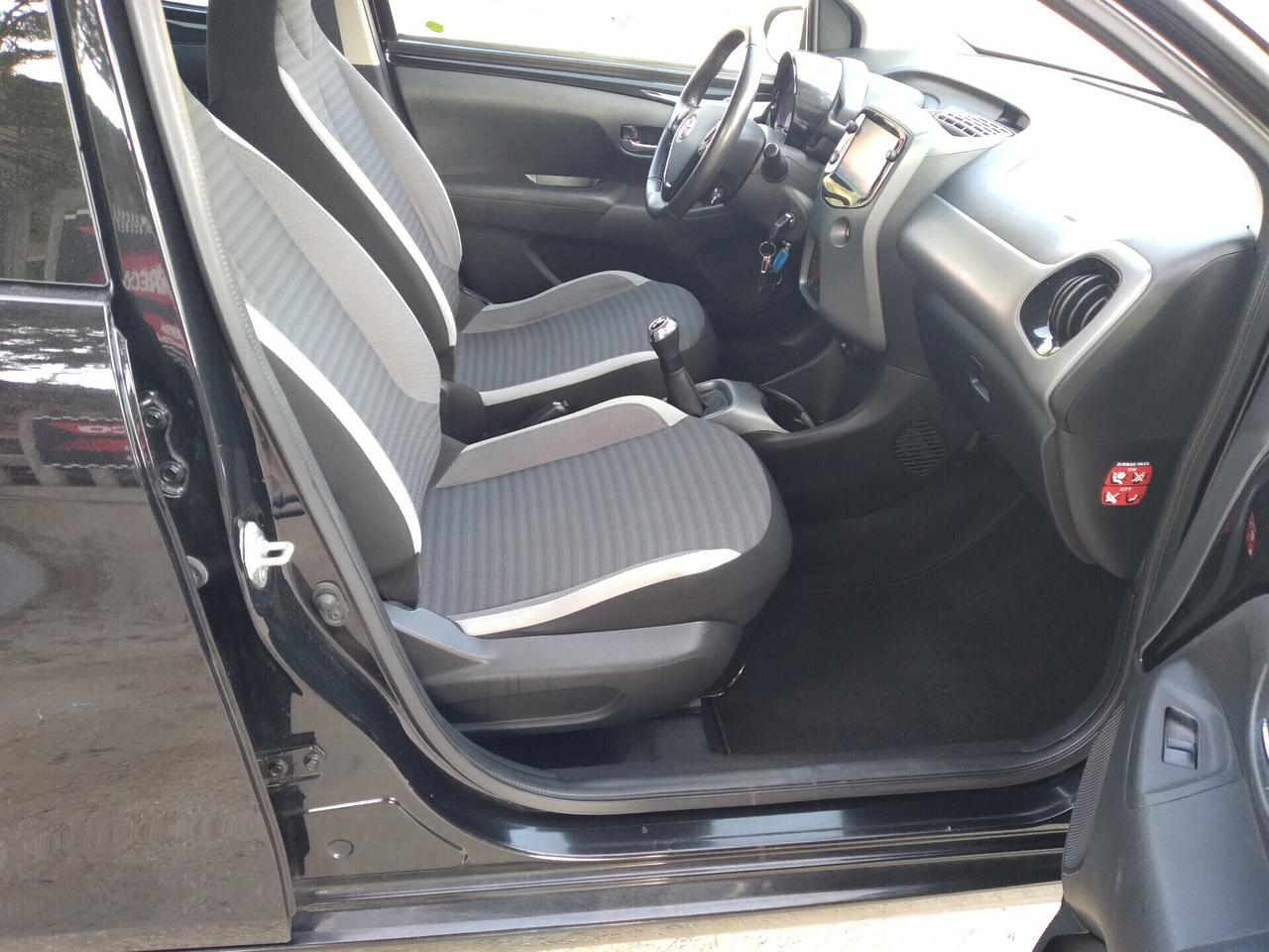 Toyota Aygo 1.0 VVT-i 72 CV 5 porte x-play