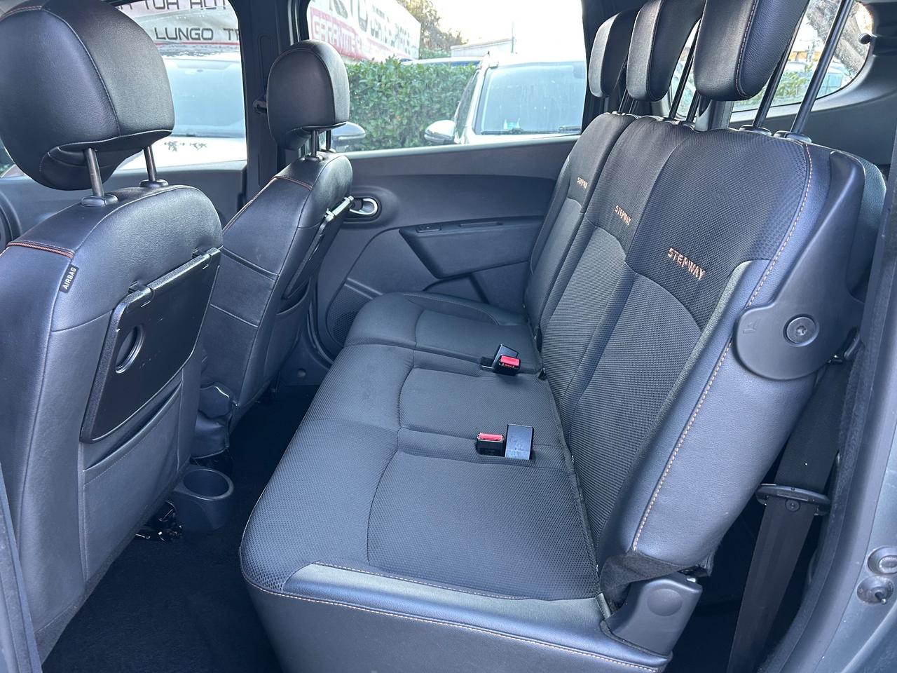 Dacia Lodgy 1.5DCI 7 POSTI LAUREATE