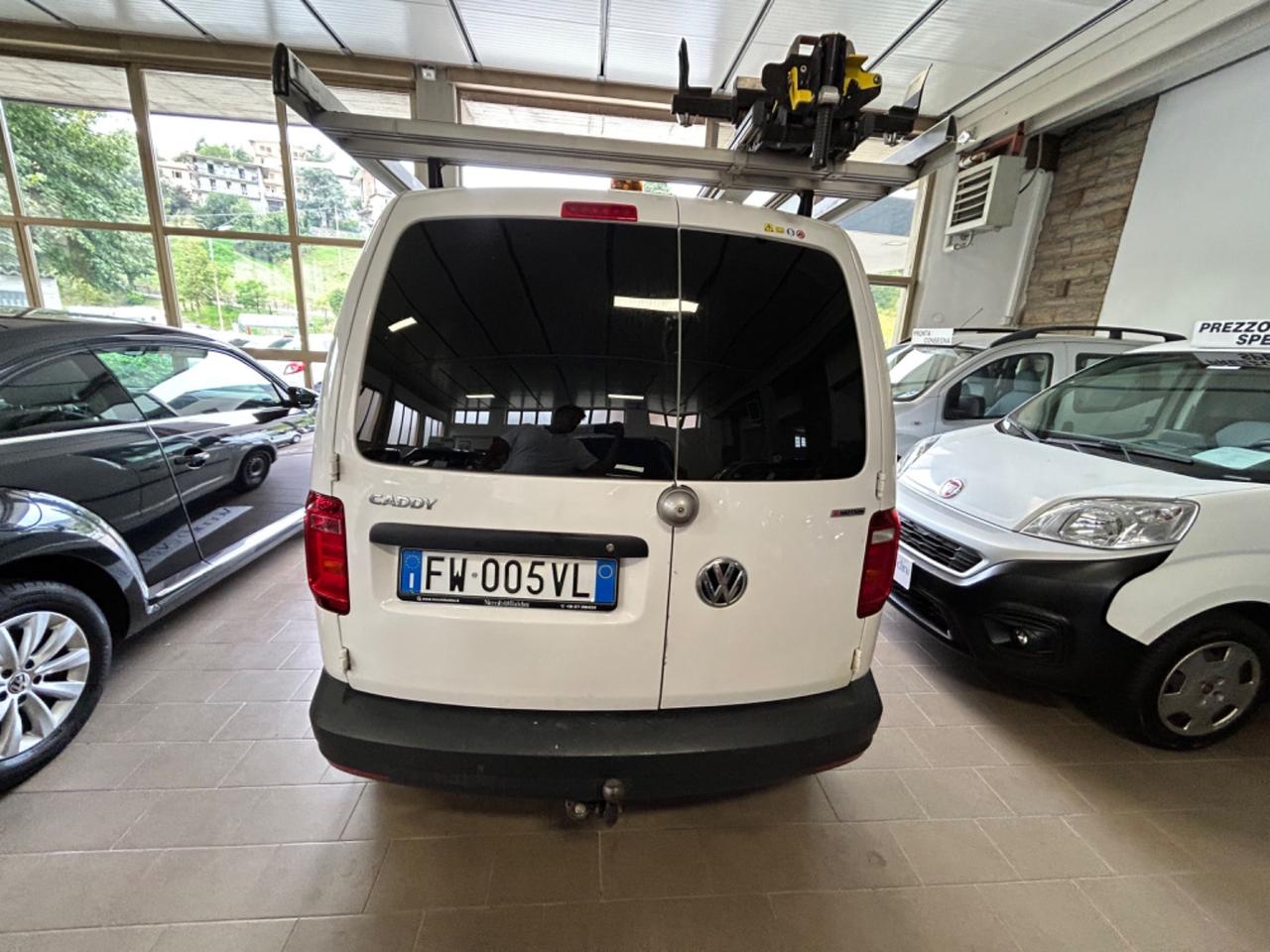 Volkswagen Caddy 2.0 TDI 122 CV 4Motion GANCIO TRAINO SCAFFALATURE