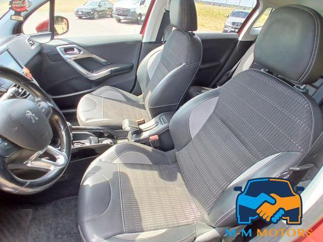 PEUGEOT 2008 110 cv EAT6 S&S automatica Black Matt!