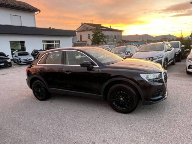 AUDI Q3 2.0 TDI 150 CV Business