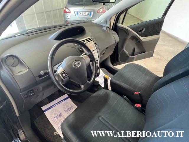 TOYOTA Yaris 1.3 5 porte