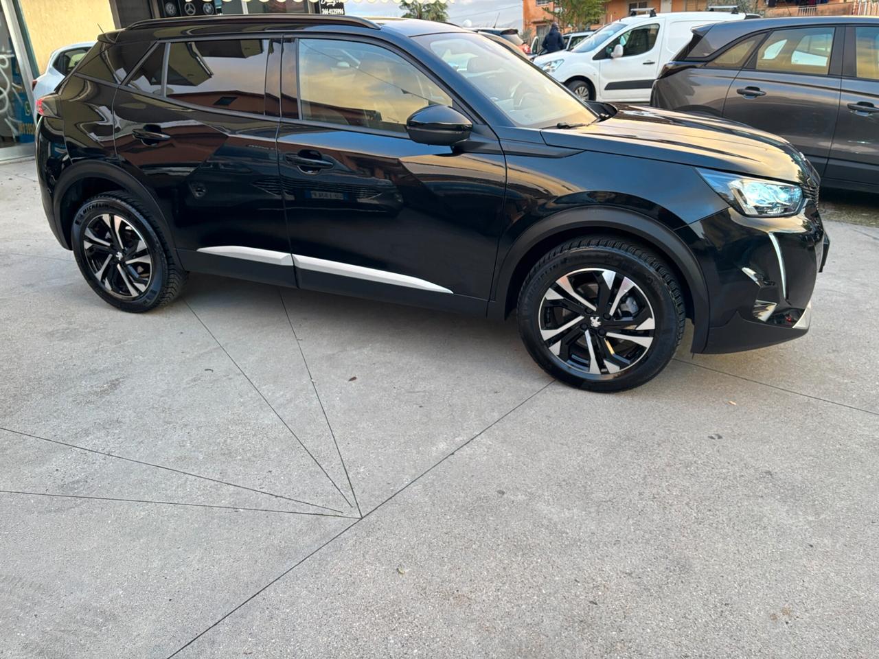 Peugeot 2008 BlueHDi 130 CV EAT8 Allure-2022