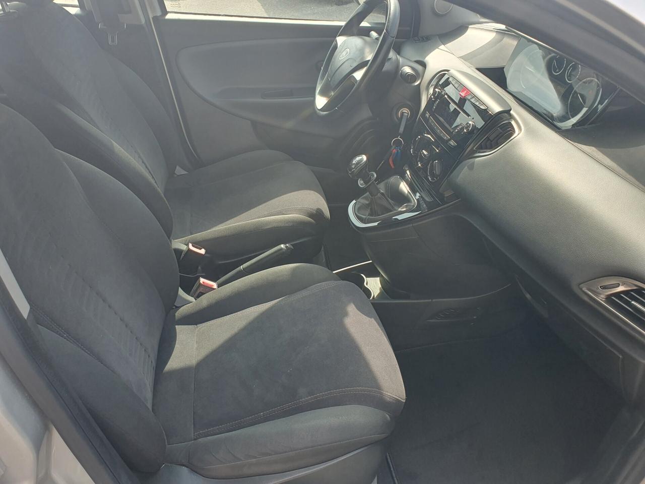 Lancia Ypsilon 1.2 69 CV benzina Neop 2014