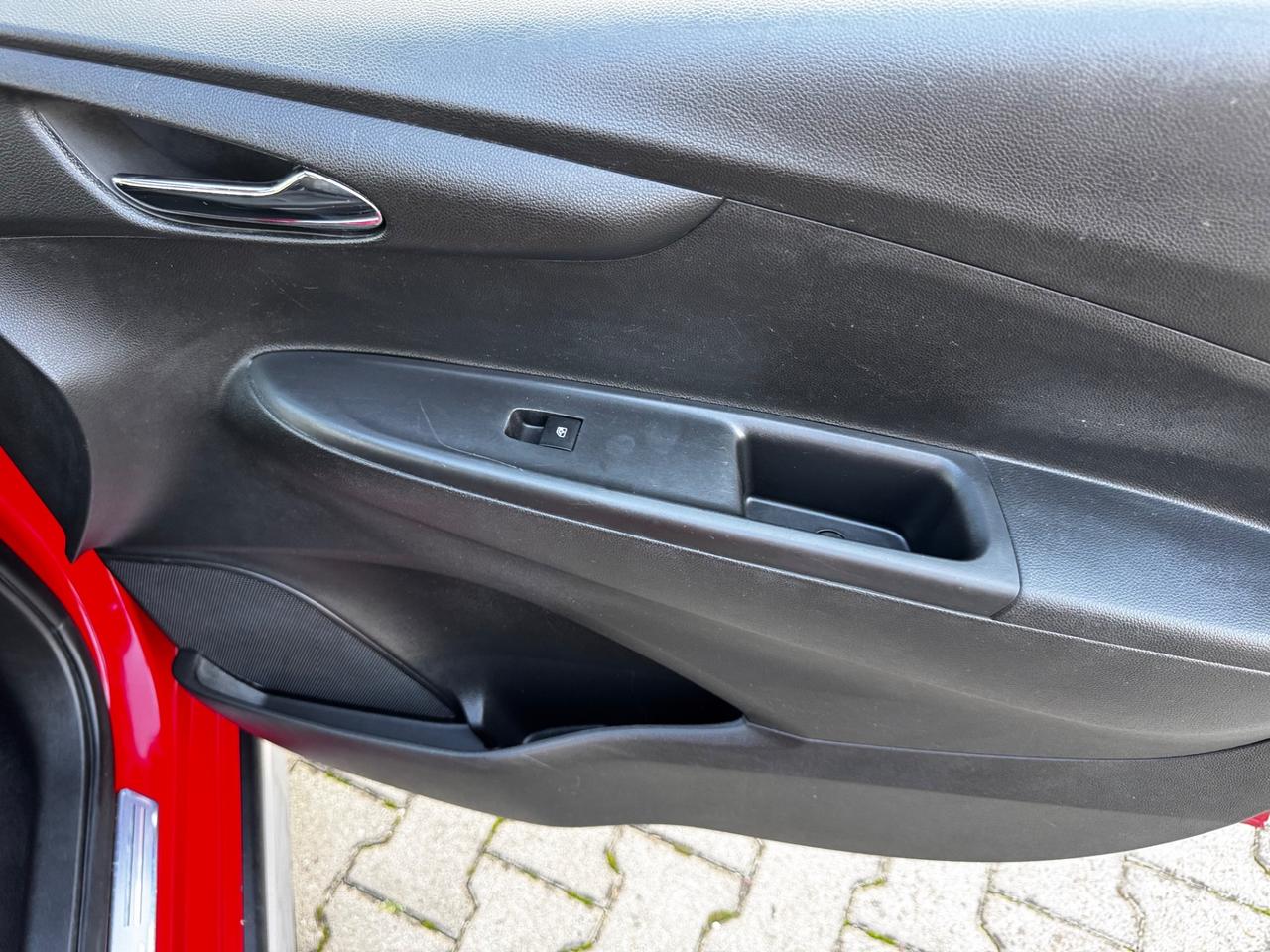 Opel Karl Rocks 1.0 73 CV GPL neopatentati