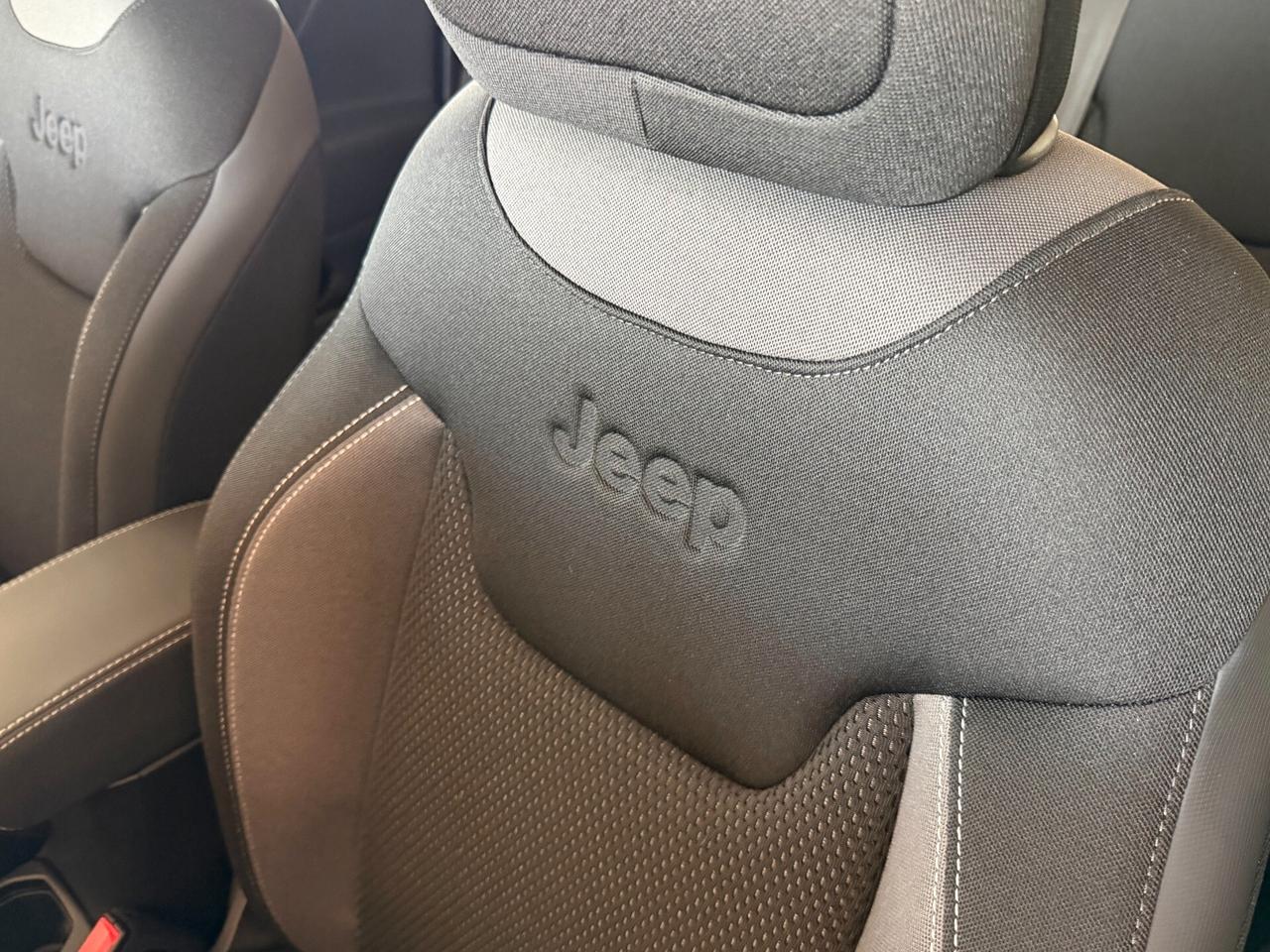 Jeep Renegade 2WD 1.6 M.JET 130 cv. LIMITED