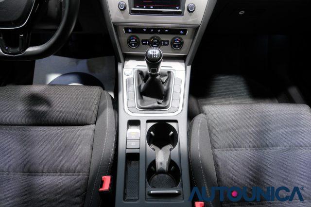 VOLKSWAGEN Passat Variant 2.0 TDI BUSINESS BLUEMOTION TECHNOLOGY