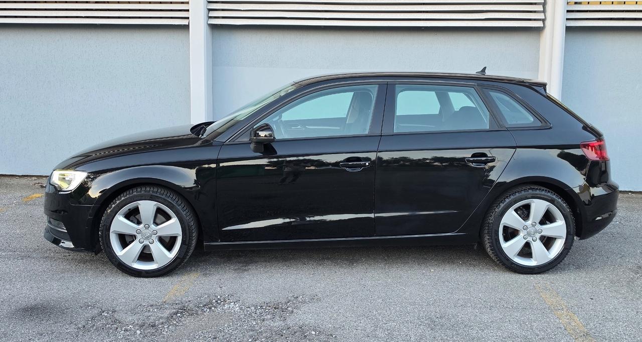 Audi A3 Sedan 1.6 TDI clean diesel S tronic Ambition