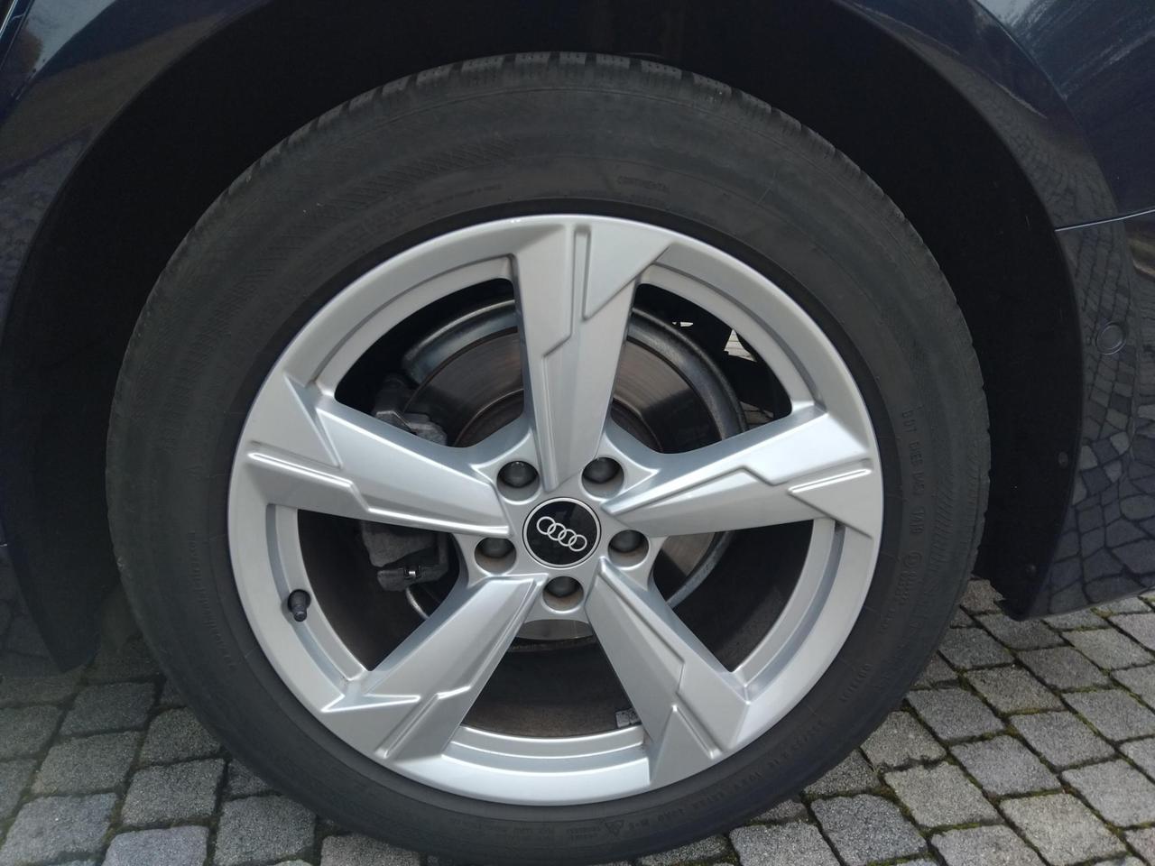 Audi A6 Avant 40 2.0 tdi mhev