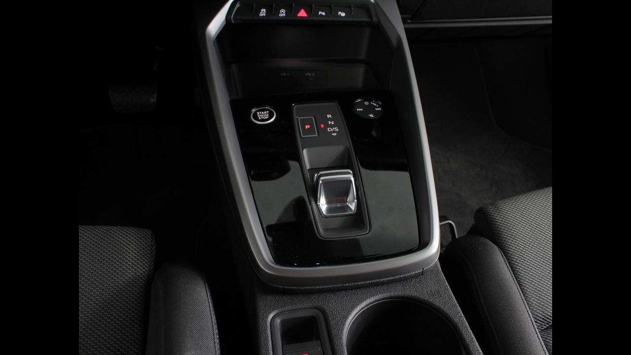 AUDI A3 IV 2020 Sportback - A3 Sportback 30 2.0 tdi Business Advanced s-tronic