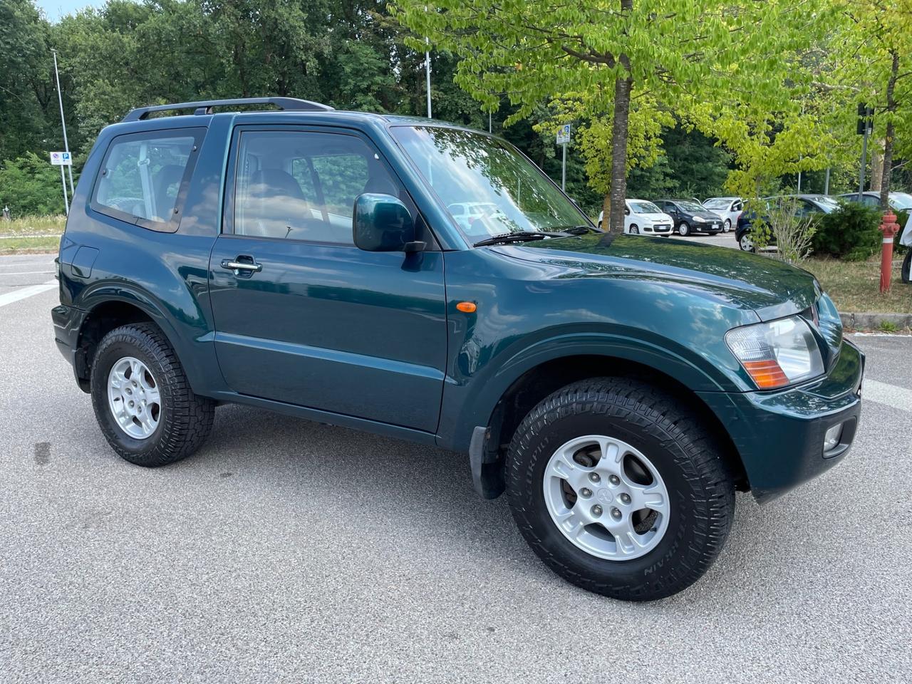 Mitsubishi Pajero 3.2 16V DI-D 3p. GLX ( 4X4 )