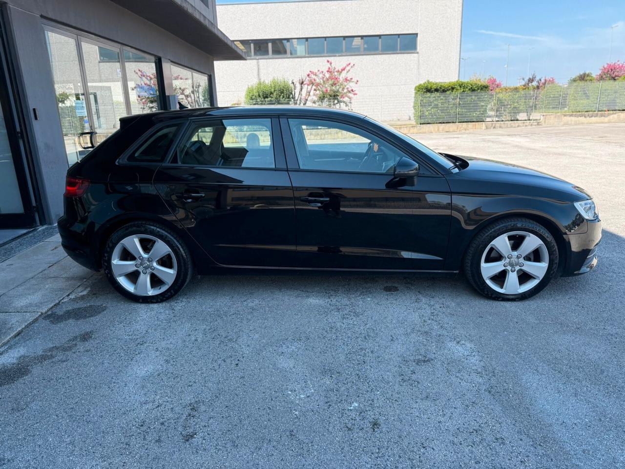 AUDI A3 1.6 TDI 2014 12 MESI DI GARANZIA