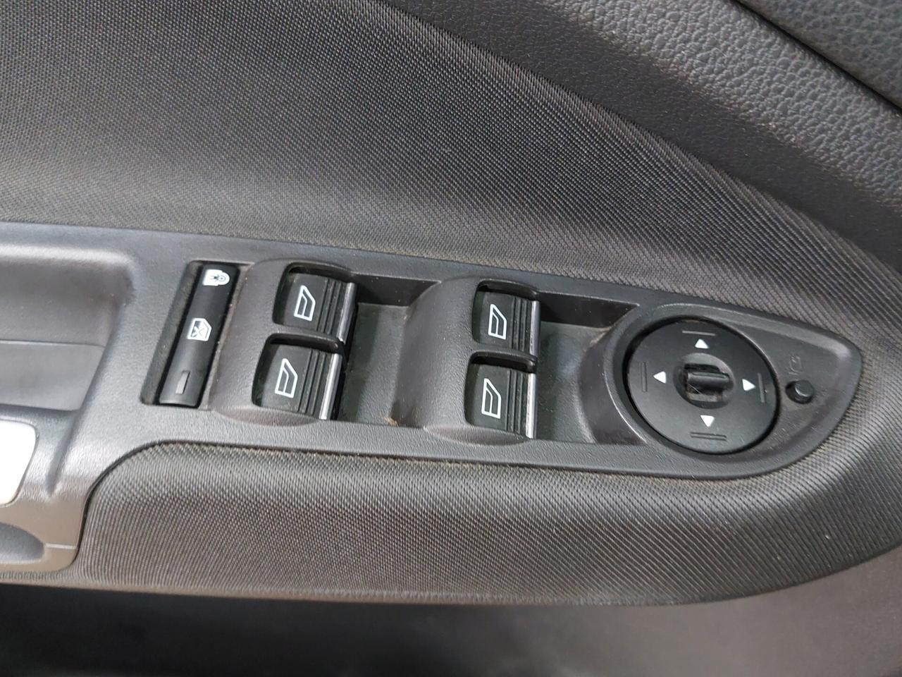 Ford C-Max 1.6 120CV GPL Titanium 2017