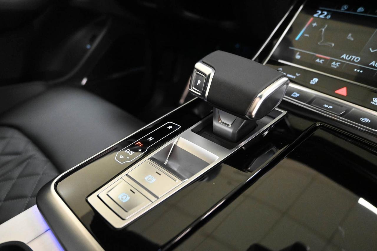 AUDI Q8 Q8 50 TDI 286 CV quattro tiptronic Sport