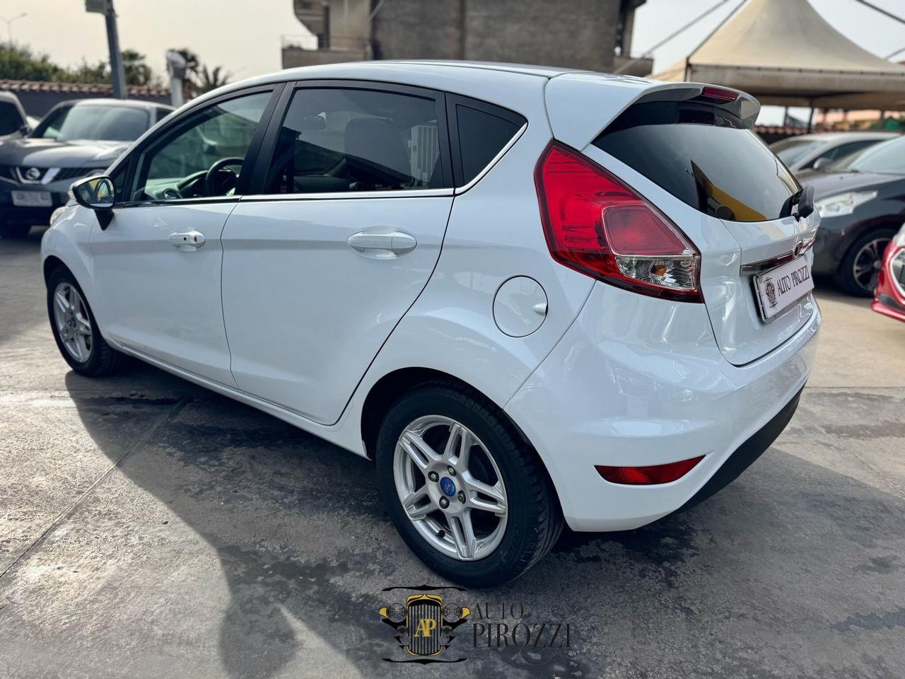 FORD FIESTA 1.4 BENZ/GPL ANNO 2014 CON 140MILA KM