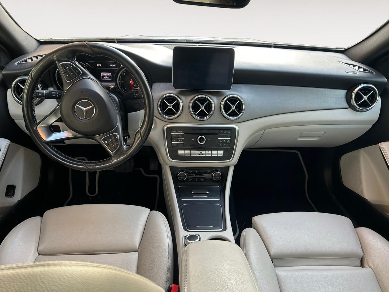 Mercedes-benz GLA 200 d Automatic Premium
