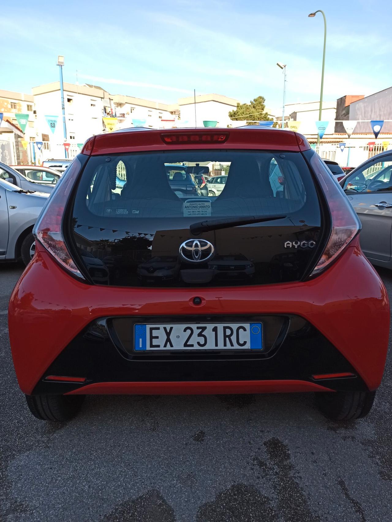 Toyota Aygo 1.0 VVT-i 69 CV 3 porte x-clusiv