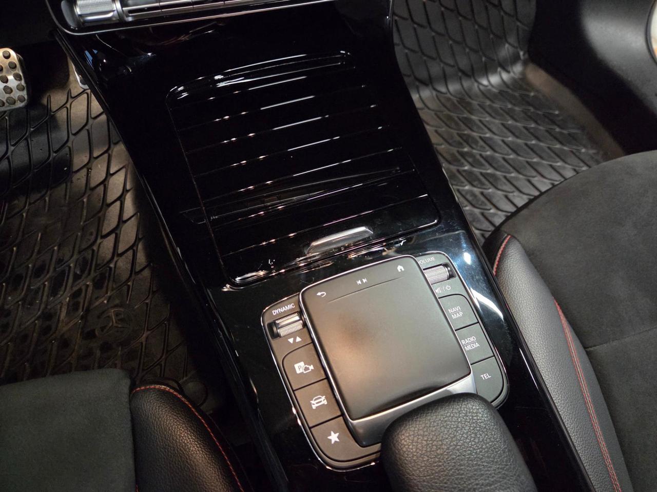 Mercedes Classe A A 200 d Premium Night edition auto