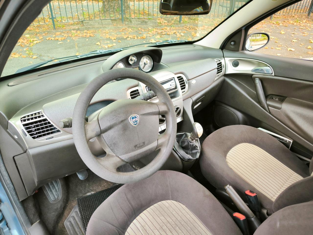 Lancia Ypsilon 1.2 Versus NEOPATENTATI