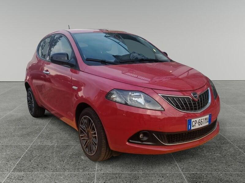 Lancia Ypsilon 1.0 FireFly 5 porte S&S Hybryd Gold