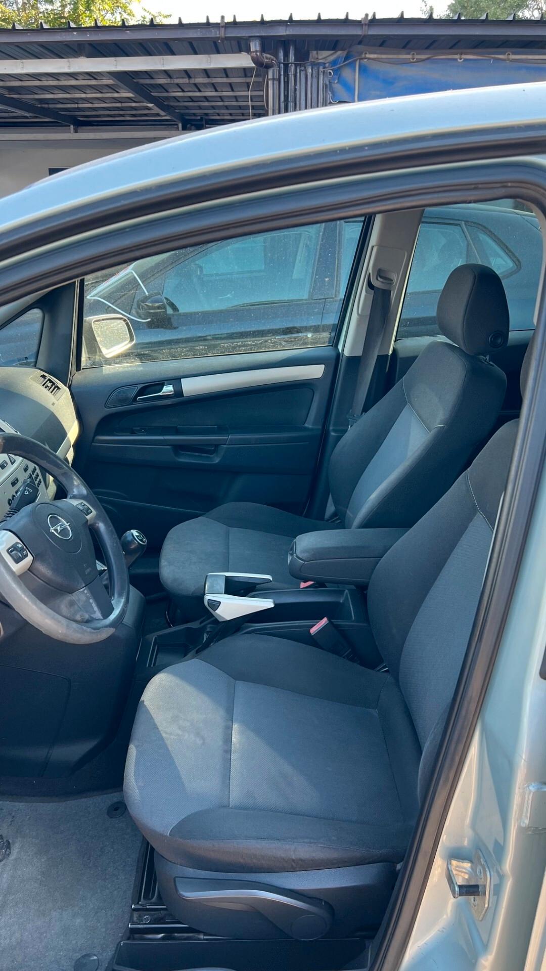 Opel Zafira 1.6 16V ecoM 94CV Cosmo