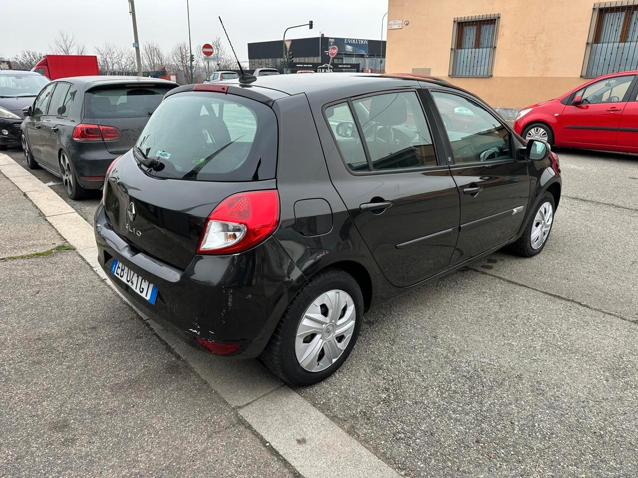 Renault Clio 1.2 16V 5 porte GPL Dynamique