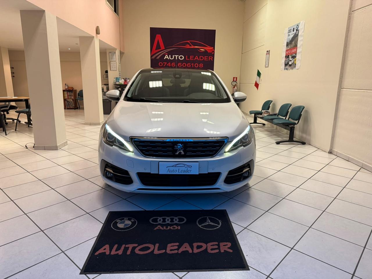 Peugeot 308 BlueHDi 130 S&S SW Allure